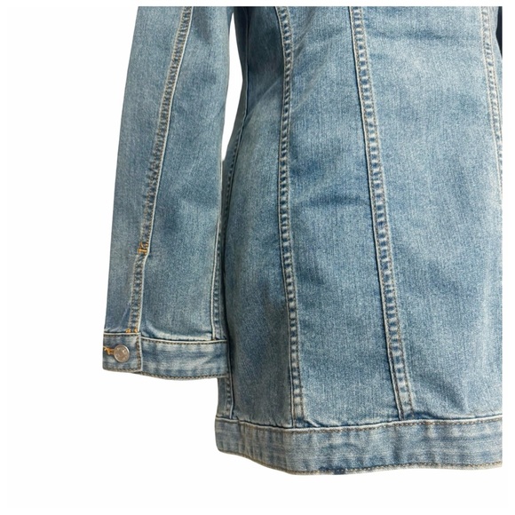 Chico's Women’s Classic Jean Jacket. Blue. Size 4-6 - Picture 8 of 13
